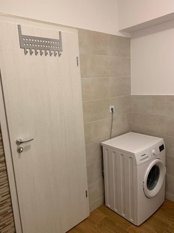 Welcoming Gemini Apartment 1 Sibiu Bagian luar foto